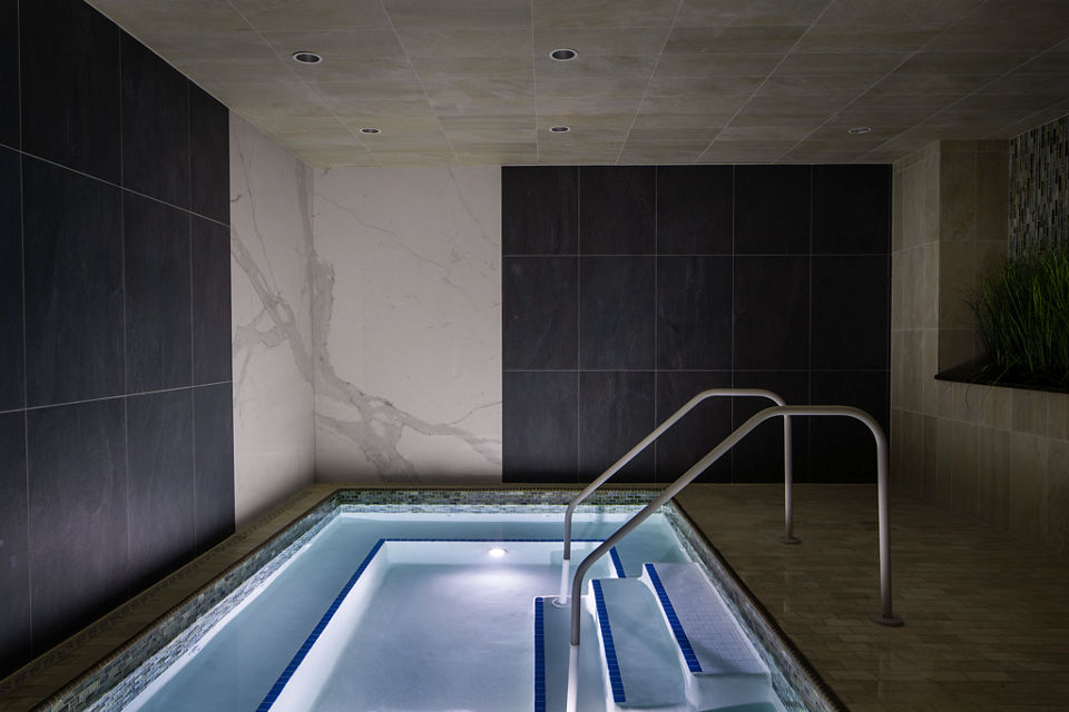 Indoor cold plunge pool at Life Time