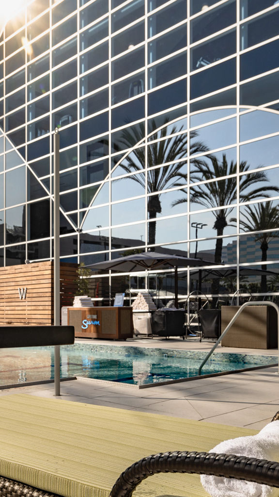 Outdoor pool at the Life Time Lakeshore Irvine club location