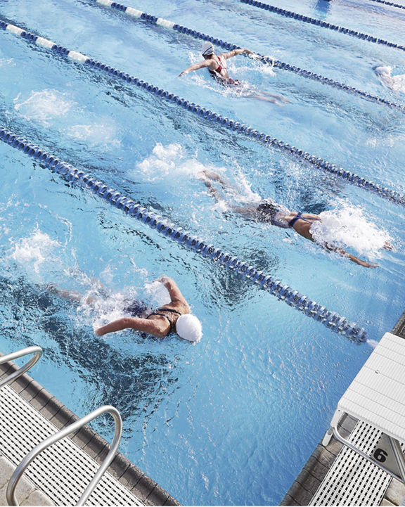 Pools at Orland Park Life Time