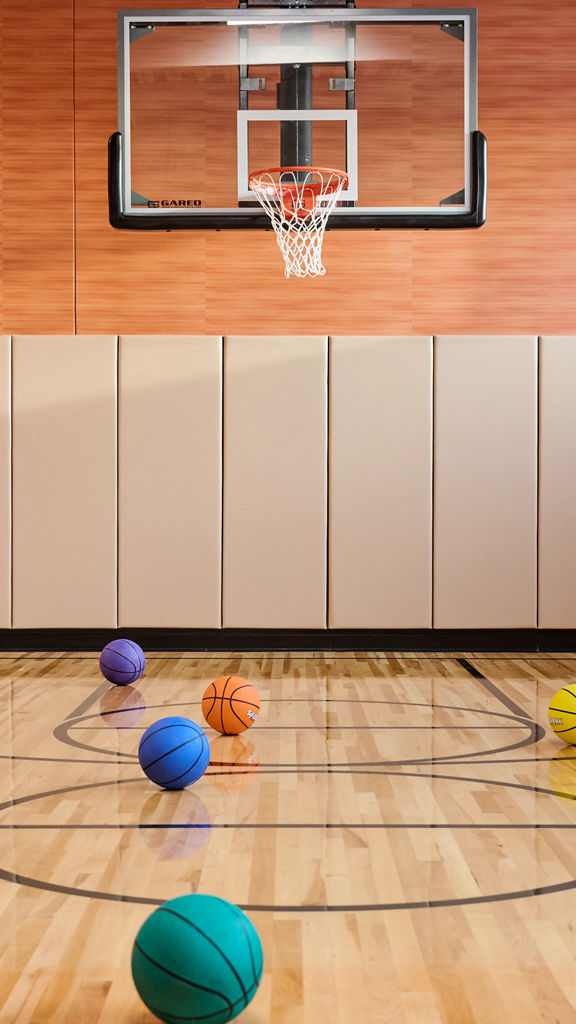 basketball court at Life Time