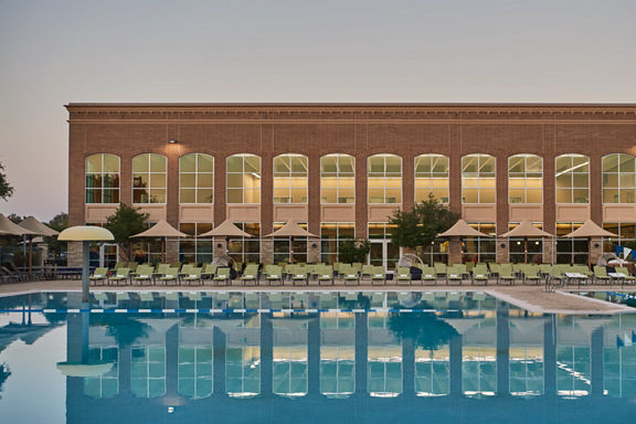 Outdoor pool area at the Life Time South Austin club location