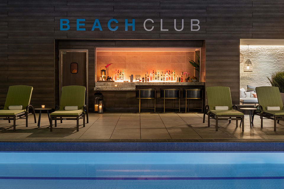 Outdoor rooftop pool and Beach Club at the Life Time Scottsdale Fashion Square club location
