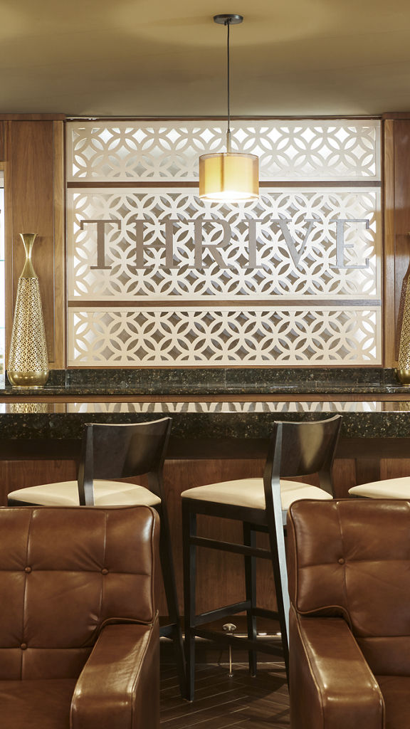 Thrive lounge bar space at Life Time Target Center club location