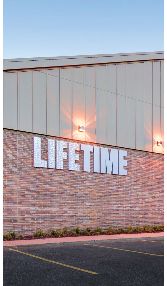 The exterior of the Oakdale Village Tennis Life Time location